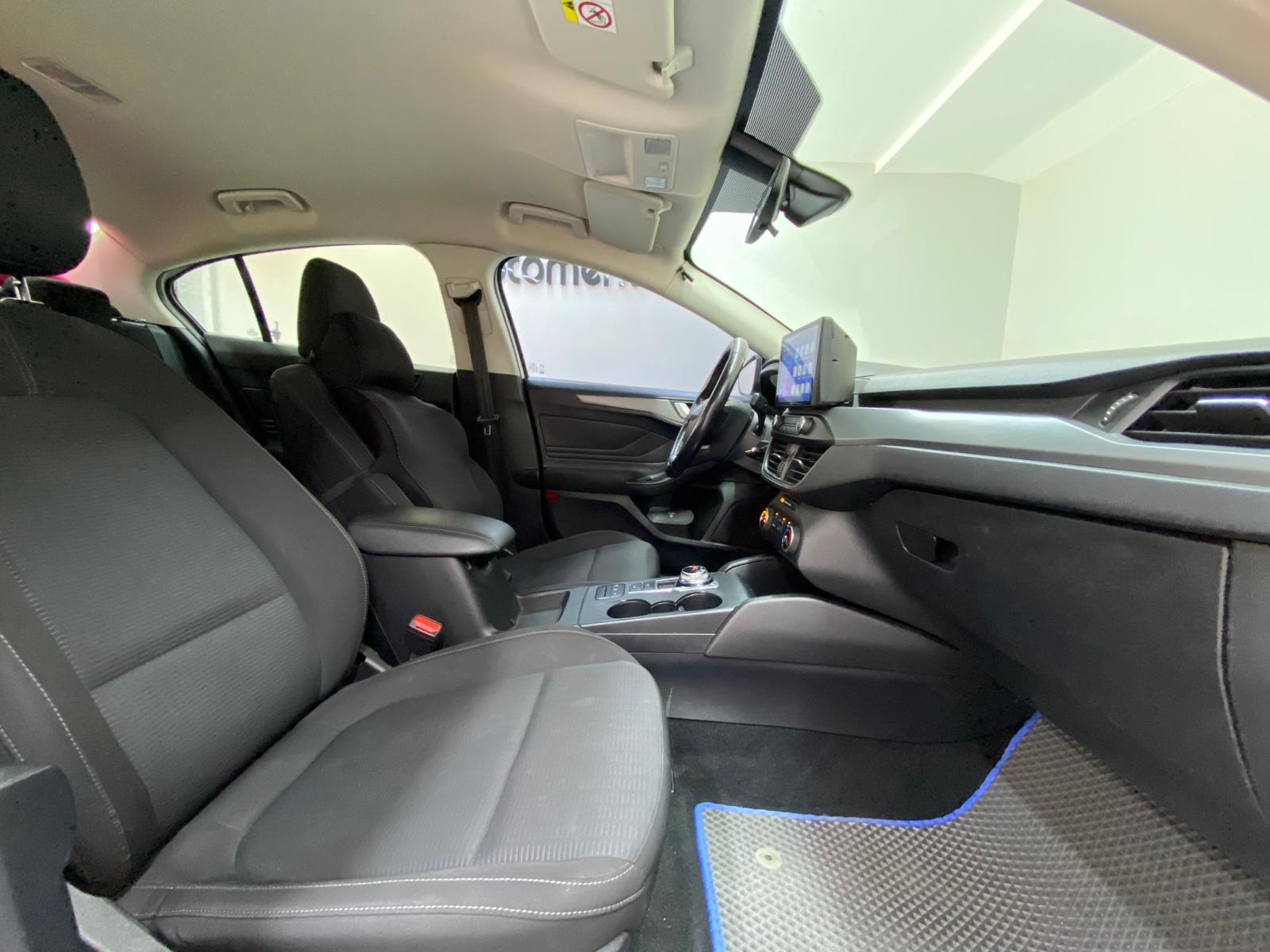 FORD FOCUS 18